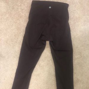 Lululemon crop wunder unders